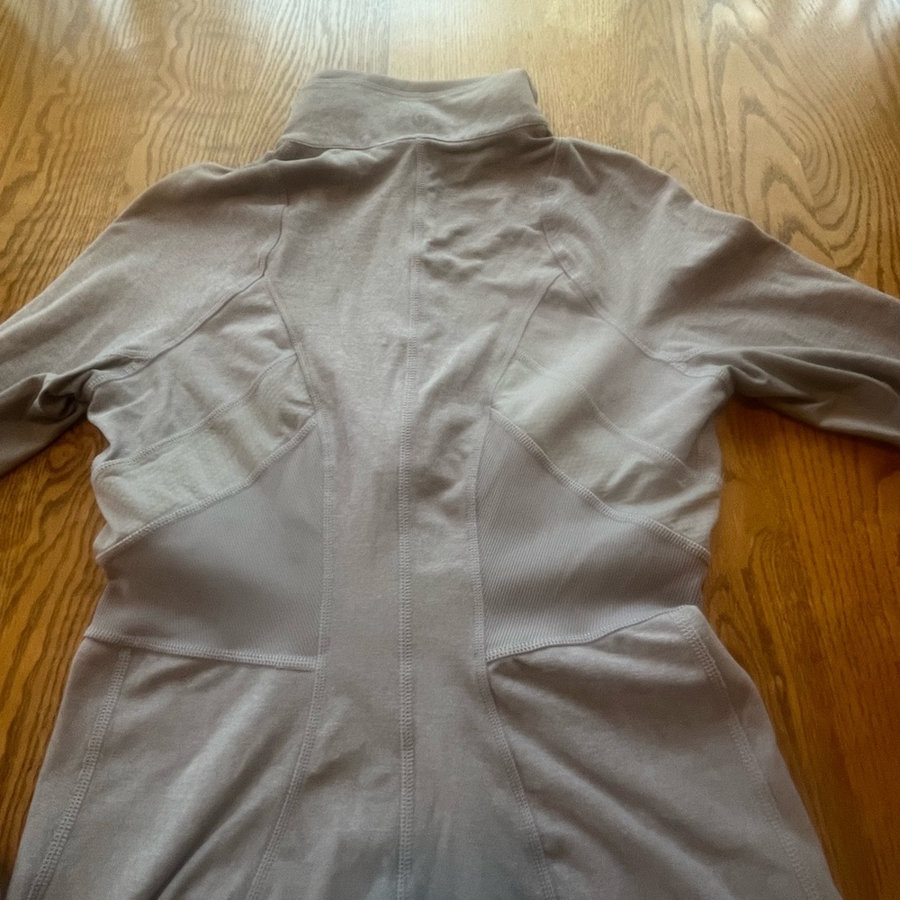 Lululemon Run: Full Tilt 1/2 Zip Pullover Lavender Size 6 *Measurements* - Picture 10 of 11